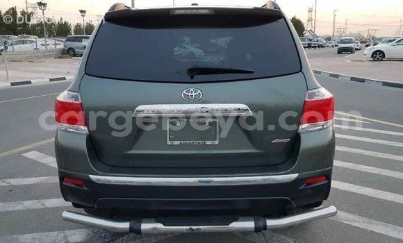 Buy Import Toyota Highlander Green Car in Import - Dubai in Ethiopia Buy Import Toyota Highlander Green Car in Import - Dubai in Ethiopia