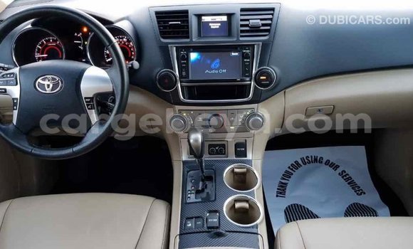 Buy Import Toyota Highlander Green Car in Import - Dubai in Ethiopia Buy Import Toyota Highlander Green Car in Import - Dubai in Ethiopia