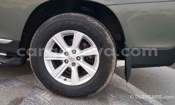 Buy Import Toyota Highlander Green Car in Import - Dubai in Ethiopia Buy Import Toyota Highlander Green Car in Import - Dubai in Ethiopia
