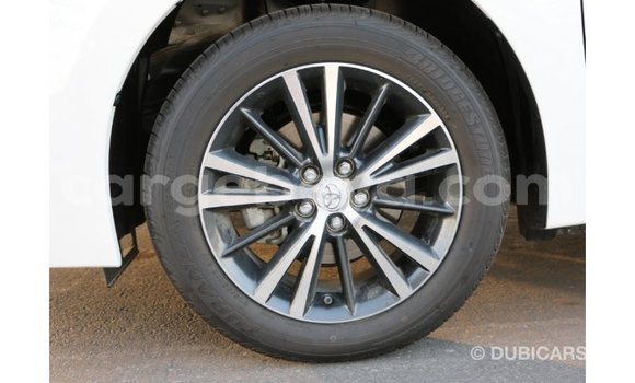 Acheter Import Voiture Toyota Corolla Blanc à Import - Dubai, Ethiopie Acheter Import Voiture Toyota Corolla Blanc à Import - Dubai, Ethiopie