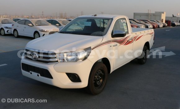 Acheter Import Voiture Toyota Hilux Blanc à Import - Dubai, Ethiopie Acheter Import Voiture Toyota Hilux Blanc à Import - Dubai, Ethiopie