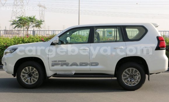 Acheter Import Voiture Toyota Prado Blanc à Import - Dubai, Ethiopie Acheter Import Voiture Toyota Prado Blanc à Import - Dubai, Ethiopie