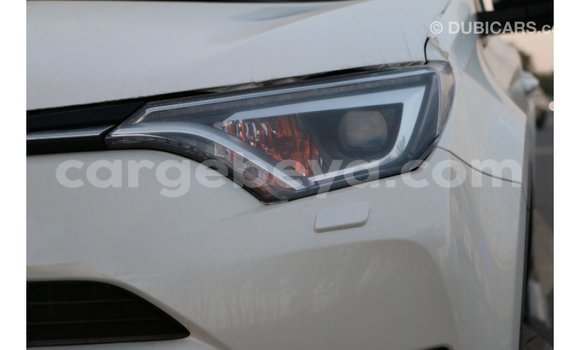 Acheter Import Voiture Toyota RAV4 Blanc à Import - Dubai, Ethiopie Acheter Import Voiture Toyota RAV4 Blanc à Import - Dubai, Ethiopie