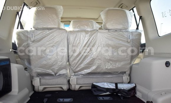 Imported Mitsubishi Pajero White Makiinaa iti Import - Dubai keessatti Ethiopia keessatti Imported Mitsubishi Pajero White Makiinaa iti Import - Dubai keessatti Ethiopia keessatti