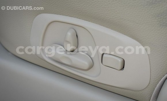 Imported Mitsubishi Pajero White Makiinaa iti Import - Dubai keessatti Ethiopia keessatti Imported Mitsubishi Pajero White Makiinaa iti Import - Dubai keessatti Ethiopia keessatti