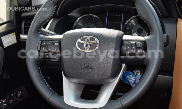 Imported Toyota Fortuner White Makiinaa iti Import - Dubai keessatti Ethiopia keessatti Imported Toyota Fortuner White Makiinaa iti Import - Dubai keessatti Ethiopia keessatti