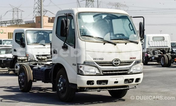 Buy Import Hino 300 Series White Truck in Import - Dubai in Ethiopia Buy Import Hino 300 Series White Truck in Import - Dubai in Ethiopia