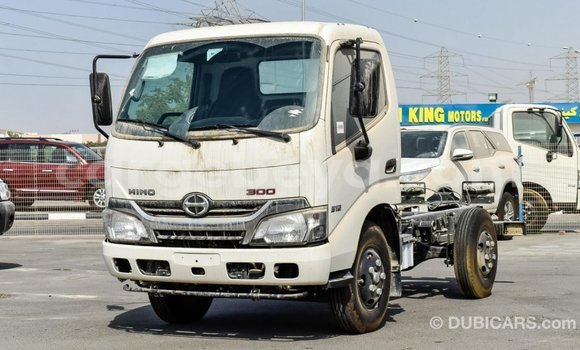 Buy Import Hino 300 Series White Truck in Import - Dubai in Ethiopia Buy Import Hino 300 Series White Truck in Import - Dubai in Ethiopia