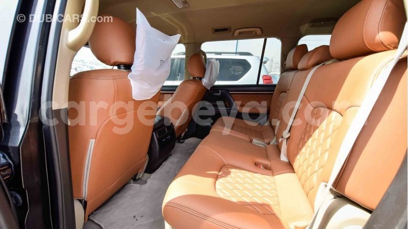 Big with watermark d25cf8ad a2af 4337 8eaa 01d16602662c