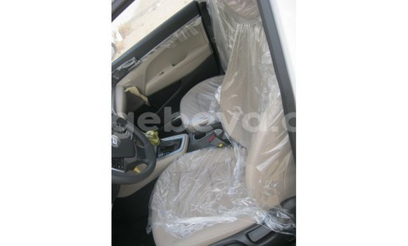 Buy Import Hyundai Elantra White Car in Import - Dubai in Ethiopia Buy Import Hyundai Elantra White Car in Import - Dubai in Ethiopia