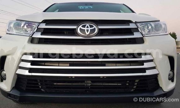Buy New Toyota Highlander White Car in Import - Dubai in Ethiopia Buy New Toyota Highlander White Car in Import - Dubai in Ethiopia