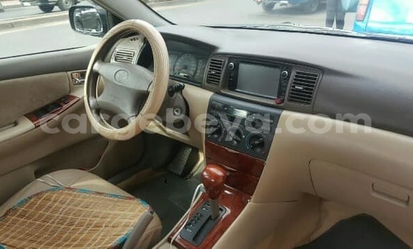 Oofamaa Toyota Corolla Green Makiinaa iti Addis–Ababa keessatti Ethiopia keessatti Oofamaa Toyota Corolla Green Makiinaa iti Addis–Ababa keessatti Ethiopia keessatti