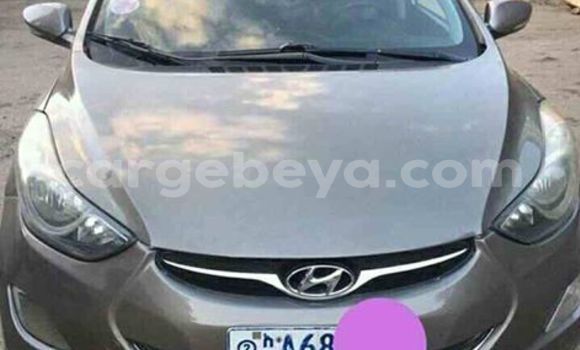 Oofamaa Hyundai Elantra Brown Makiinaa iti Addis–Ababa keessatti Ethiopia keessatti Oofamaa Hyundai Elantra Brown Makiinaa iti Addis–Ababa keessatti Ethiopia keessatti