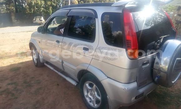 Oofamaa Daihatsu Terios Silver Makiinaa iti Addis–Ababa keessatti Ethiopia keessatti Oofamaa Daihatsu Terios Silver Makiinaa iti Addis–Ababa keessatti Ethiopia keessatti