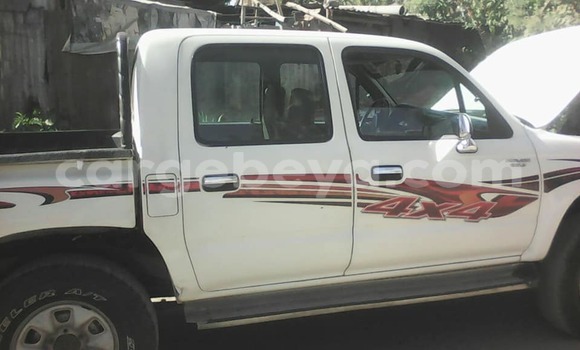Buy Used Toyota Hilux White Car in Addis–Ababa in Ethiopia Buy Used Toyota Hilux White Car in Addis–Ababa in Ethiopia