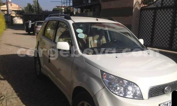 Buy Used Daihatsu Terios White Car in Addis–Ababa in Ethiopia