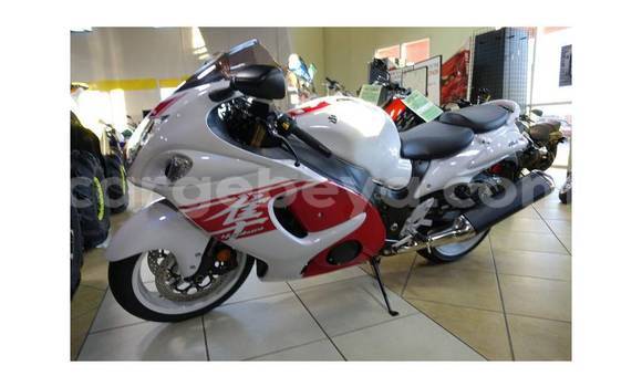 Buy Used Suzuki HAYABUSA White Bike in Addis–Ababa in Ethiopia