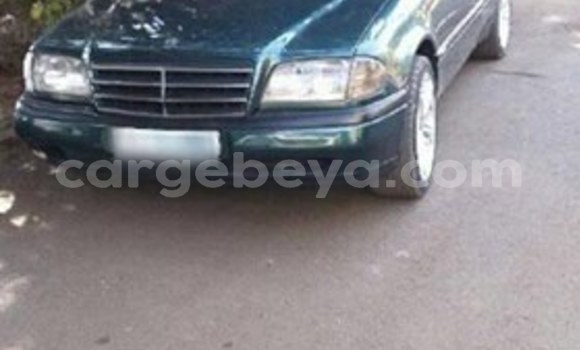 Buy Used Mercedes-Benz C-klasse Green Car in Addis–Ababa in Ethiopia Buy Used Mercedes-Benz C-klasse Green Car in Addis–Ababa in Ethiopia