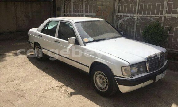 Buy Used Mercedes-Benz E-klasse White Car in Addis–Ababa in Ethiopia Buy Used Mercedes-Benz E-klasse White Car in Addis–Ababa in Ethiopia