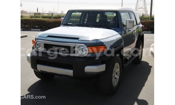 Acheter Import Voiture Toyota FJ Cruiser Bleu à Import - Dubai, Ethiopie Acheter Import Voiture Toyota FJ Cruiser Bleu à Import - Dubai, Ethiopie