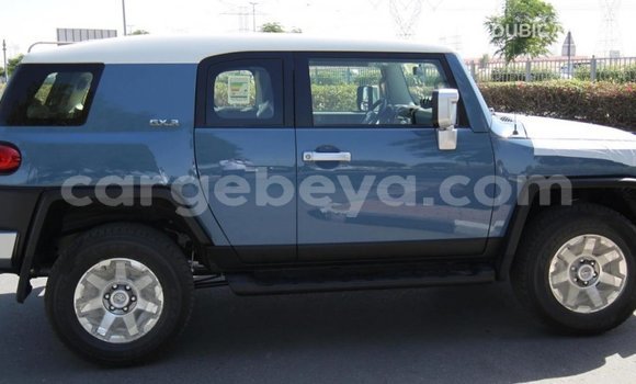 Acheter Import Voiture Toyota FJ Cruiser Bleu à Import - Dubai, Ethiopie Acheter Import Voiture Toyota FJ Cruiser Bleu à Import - Dubai, Ethiopie