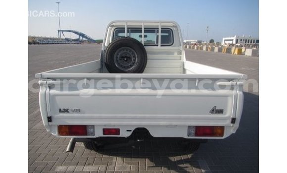 Buy Import Toyota Land Cruiser White Car in Import - Dubai in Ethiopia Buy Import Toyota Land Cruiser White Car in Import - Dubai in Ethiopia