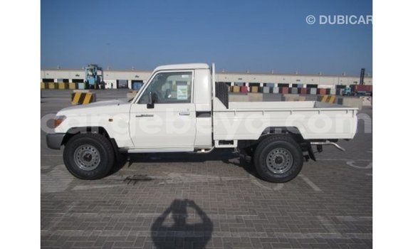 Buy Import Toyota Land Cruiser White Car in Import - Dubai in Ethiopia Buy Import Toyota Land Cruiser White Car in Import - Dubai in Ethiopia