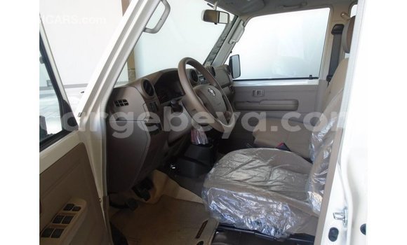 Buy Import Toyota Land Cruiser White Car in Import - Dubai in Ethiopia Buy Import Toyota Land Cruiser White Car in Import - Dubai in Ethiopia