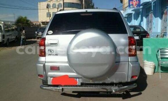 Buy Used Toyota RAV4 Silver Car in Addis–Ababa in Ethiopia Buy Used Toyota RAV4 Silver Car in Addis–Ababa in Ethiopia