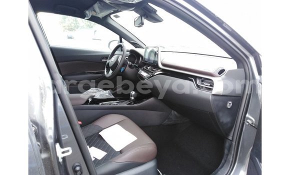 ይግዙ Imported Toyota C-HR ሌላ መኪና በ Import - Dubai በ ኢትዮጵያ ይግዙ Imported Toyota C-HR ሌላ መኪና በ Import - Dubai በ ኢትዮጵያ