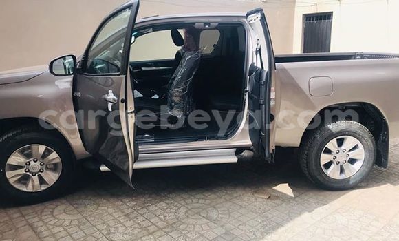 Buy Used Toyota Hilux Silver Car in Addis–Ababa in Ethiopia Buy Used Toyota Hilux Silver Car in Addis–Ababa in Ethiopia