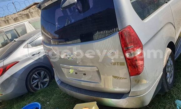 Buy Used Hyundai Starex Silver Car in Addis–Ababa in Ethiopia Buy Used Hyundai Starex Silver Car in Addis–Ababa in Ethiopia