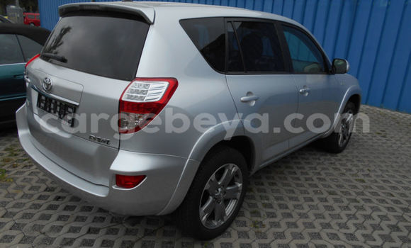 Buy Used Toyota RAV4 Silver Car in Addis–Ababa in Ethiopia Buy Used Toyota RAV4 Silver Car in Addis–Ababa in Ethiopia