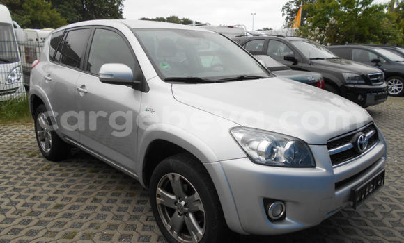 Buy Used Toyota RAV4 Silver Car in Addis–Ababa in Ethiopia Buy Used Toyota RAV4 Silver Car in Addis–Ababa in Ethiopia