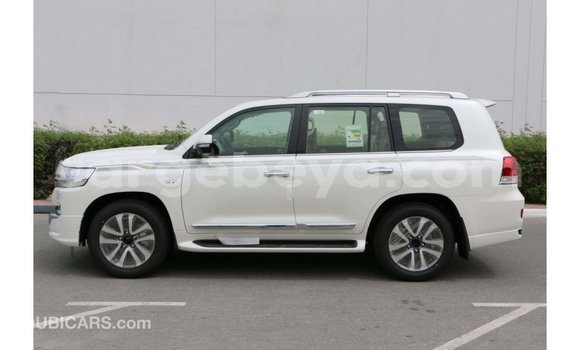 Buy Import Toyota Land Cruiser White Car in Import - Dubai in Ethiopia Buy Import Toyota Land Cruiser White Car in Import - Dubai in Ethiopia