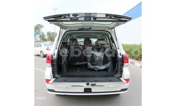 Buy Import Toyota Land Cruiser White Car in Import - Dubai in Ethiopia Buy Import Toyota Land Cruiser White Car in Import - Dubai in Ethiopia