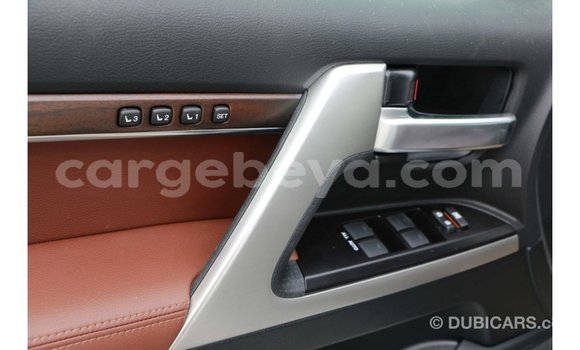 Buy Import Toyota Land Cruiser White Car in Import - Dubai in Ethiopia Buy Import Toyota Land Cruiser White Car in Import - Dubai in Ethiopia