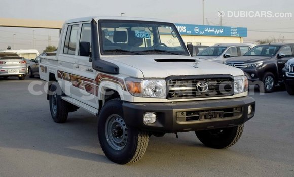 Buy Import Toyota Land Cruiser White Car in Import - Dubai in Ethiopia Buy Import Toyota Land Cruiser White Car in Import - Dubai in Ethiopia