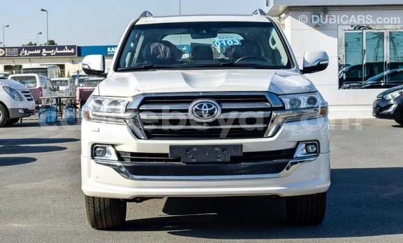 Buy Import Toyota Land Cruiser White Car in Import - Dubai in Ethiopia Buy Import Toyota Land Cruiser White Car in Import - Dubai in Ethiopia
