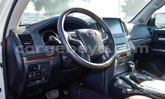 Buy Import Toyota Land Cruiser White Car in Import - Dubai in Ethiopia Buy Import Toyota Land Cruiser White Car in Import - Dubai in Ethiopia
