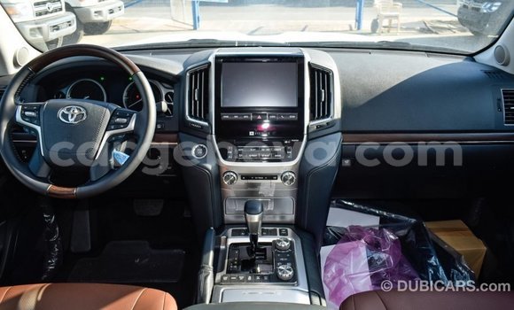 Buy Import Toyota Land Cruiser White Car in Import - Dubai in Ethiopia Buy Import Toyota Land Cruiser White Car in Import - Dubai in Ethiopia