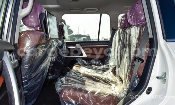 Buy Import Toyota Land Cruiser White Car in Import - Dubai in Ethiopia Buy Import Toyota Land Cruiser White Car in Import - Dubai in Ethiopia