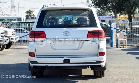 Buy Import Toyota Land Cruiser White Car in Import - Dubai in Ethiopia Buy Import Toyota Land Cruiser White Car in Import - Dubai in Ethiopia