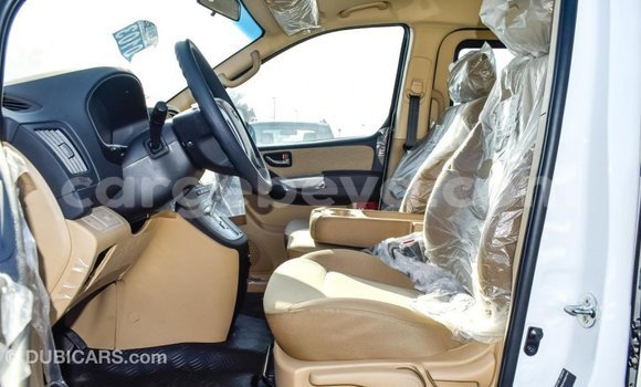 ይግዙ Imported Hyundai Accent ነጭ መኪና በ Import - Dubai በ ኢትዮጵያ ይግዙ Imported Hyundai Accent ነጭ መኪና በ Import - Dubai በ ኢትዮጵያ