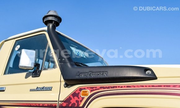 Buy Import Toyota Land Cruiser Beige Car in Import - Dubai in Ethiopia Buy Import Toyota Land Cruiser Beige Car in Import - Dubai in Ethiopia