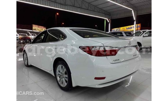 Buy Import Lexus ES White Car in Import - Dubai in Ethiopia Buy Import Lexus ES White Car in Import - Dubai in Ethiopia