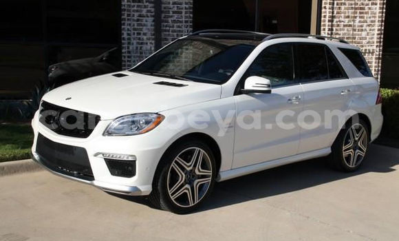 Buy Used Mercedes-Benz M–Class White Car in Addis–Ababa in Ethiopia