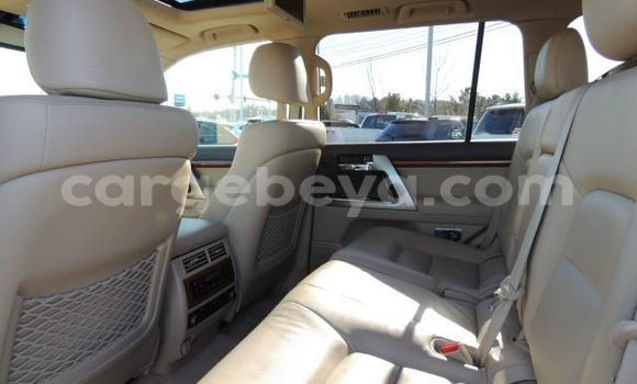 Buy Used Toyota Land Cruiser White Car in Addis–Ababa in Ethiopia Buy Used Toyota Land Cruiser White Car in Addis–Ababa in Ethiopia