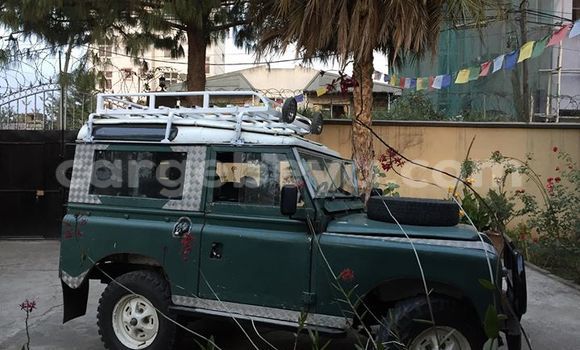 Buy Used Land Rover Defender Green Car in Addis–Ababa in Ethiopia Buy Used Land Rover Defender Green Car in Addis–Ababa in Ethiopia