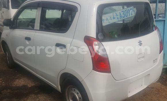 Acheter Occasion Voiture Suzuki Alto Blanc à Addis Ababa, Ethiopie Acheter Occasion Voiture Suzuki Alto Blanc à Addis Ababa, Ethiopie